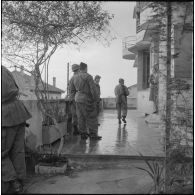 Alger. Bouclage du quartier des Tagarins et du Télemly par les gendarmes et le Régiment d'infanterie de marine (RIMa).