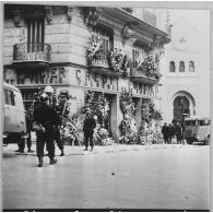 Alger. La Grande Poste. Commémoration de la fusillade de la rue d'Isly du 26 mars 1962.