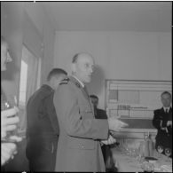 La Reghaïa. Pot à l'école militaire d'infanterie (EMI). Discours d'une autorité militaire.