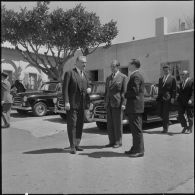 Hôtel du corps d'armée d'Oran (CAO). Conférence. Christian Fouchet avec des autorités.