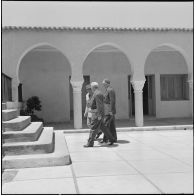 Oran. Visite de Pierre Messmer et Louis Joxe.