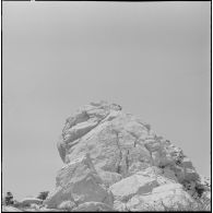 Boussouail (Kabylie). Réunion des commandants de différentes unités alpines. Démonstration d'alpinisme.