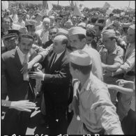 Bain de foule du président  Abderrahmane Farès.