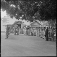 Obsèques d'un gendarme et d'un soldat du contingent à la chapelle de l'hôpital Maillot d'Alger.