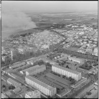 Vue aérienne de la caserne du 1er régiment étranger d'infanterie (REI) à Sidi-Bel-Abbès.