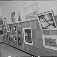 Exposition de peinture à la base aérienne 210 (BA 210).