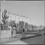 Cérémonie funèbre à l'occasion du départ de la légion étrangère de Sidi-bel-Abbès.