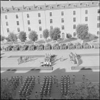 Cérémonie funèbre à l'occasion du départ de la légion étrangère de Sidi-bel-Abbès.