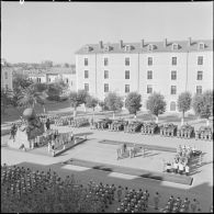 Cérémonie funèbre à l'occasion du départ de la légion étrangère de Sidi-bel-Abbès.
