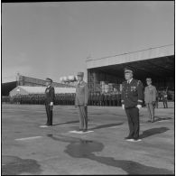 Prise d'armes interarmées à l'occasion du 11 Novembre 1962.