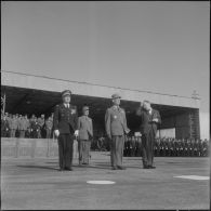 Prise d'armes interarmées à l'occasion du 11 Novembre 1962.