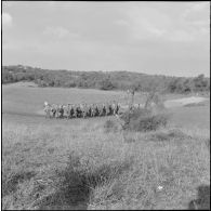 Section de tireurs d'élite au tir, au 1er bataillon du 26ème régiment d'infanterie (RI) au camp des anglais.