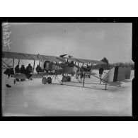 Le Frétoy (Oise), camp d'aviation. Avion Caudron. [légende d'origine]