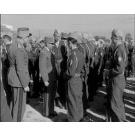 Le général Bailly fait ses adieux au 8e RTT (régiment de tirailleurs tunisiens).