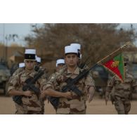 Défilé des légionnaires du 1er régiment étranger de génie (RG) pour la cérémonie de Camerone à Ménaka, au Mali.