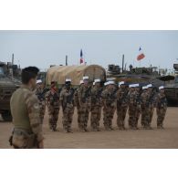Rassemblement de légionnaires du 1er régiment étranger de génie (RG) pour la cérémonie de Camerone à Ménaka, au Mali.