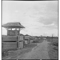 Poste militaire français de Cho Ong Van dans le secteur de My Tho.
