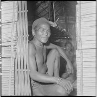 Regards dans des cases montagnardes.