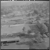 Vue aériennes de l'état-major de la 4e division vietnamienne (4e DVN) près de Ban Me Thuot.