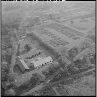 Vue aériennes de l'état-major de la 4e division vietnamienne (4e DVN) près de Ban Me Thuot.