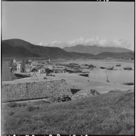 Le port et la ville de Hon Khoi.