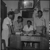 Le comité des saulniers de Hon Khoi.