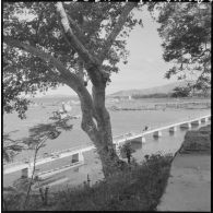 Pont traversant la rivière Cai à Nha Trang.