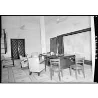 Le bureau du général commandant l'Etat-major des Forces terrestres du Sud-Vietnam, camp Chanson à Saigon.