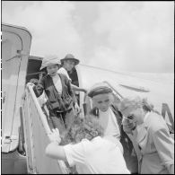 Arrivée à Tan Son Nhut par le pont aérien de réfugiés nord-vietnamiens.