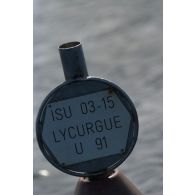 Bouée du précédent tir d'expérimentation nucléaire sous lagon Lycurgue du 15 juillet 1991 en mer dans les eaux de Moruroa.
