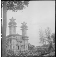 Le Grand Temple caodaïste de Tay Ninh.