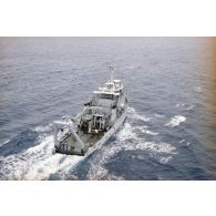 Vue aérienne du remorqueur-ravitailleur Revi (A635).