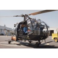 Hélicoptère Alouette 3 de l’escadrille 12S à l'aéroport de la base aérienne (BA) 190 de Faa'a-Papeete.