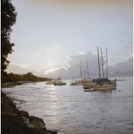 Port de Papeete, face à Moorea.