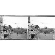 Chevières, un ballon d'observation américain. [légende d'origine]