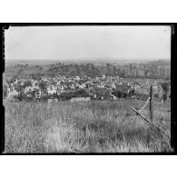Noyon, vues sur le Mont-Renaud [légende d'origine]