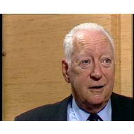Interview de Pierre Messmer sur la dissuasion et les essais nucléaires français.