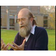 Interview du philosophe Jean-Marie Muller, fondateur du mouvement pour une alternative non-violente (le MAN).