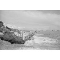 Un canon antiaérien Bofors de 40 mn capturé et positionné non loin du phare de la Coubre.