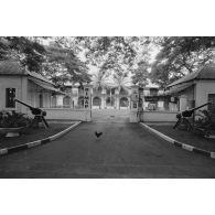 Entrée du quartier Broche du régiment d’infanterie de marine du Pacifique - Polynésie (RIMAP-P).