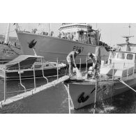 La base maritime de Papeete. Le Marara, le patrouilleur Paimpolaise (P657) et la vedette de transport de personnel (VTP) de la gendarmerie maritime (P778) à quai.