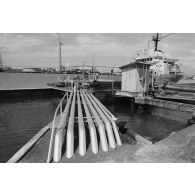 Service des essences des armées (SEA) à la base maritime de Papeete.