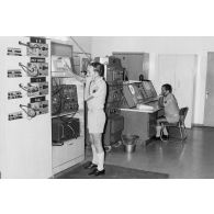 Le groupement de transmission terre (GTT) 815. Station d'émission de Mahina.