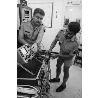 Le groupement de transmission terre (GTT) 815 : station de réception de Super Mahinor [Mahina ?]  Mururoa-Hao.