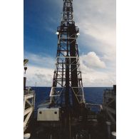 Plateforme de forage Tila à Moruroa (Mururoa).