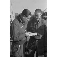 Activités du 2e Staffel du 13 groupe de reconnaissance (Nahaufklärungsgruppe 13) sur le terrain de Saint-Brieuc.