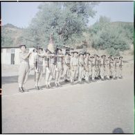 Kabylie. 27e Bataillon de chasseurs alpins (BCA). Prise d'armes.