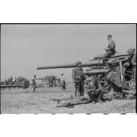 Mise en batterie ou déplacement d'une pièce de 8, 8 cm Flak.