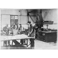 Les cuisines de la base aérienne de stockage de Pau.