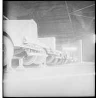 Stockage de camions Berliet sur la base aérienne de Pau.